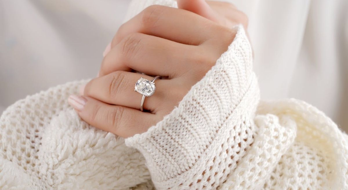 Oval Kesim Pırlanta Yüzük Neden Bu Kadar Tercih Ediliyor?