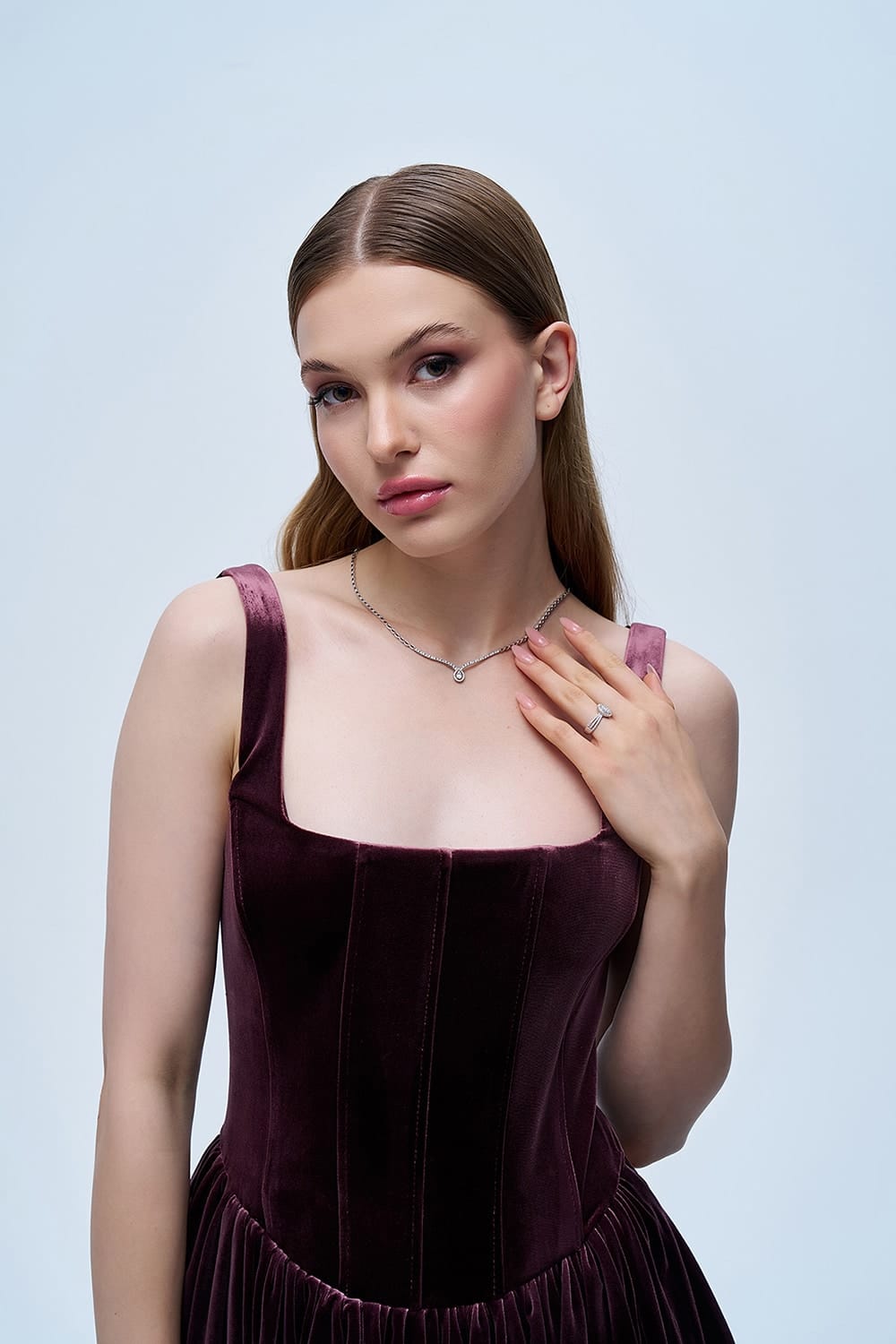 0.59 Karat IDL Sertifikalı Tasarım Pırlanta Baget Gerdanlık