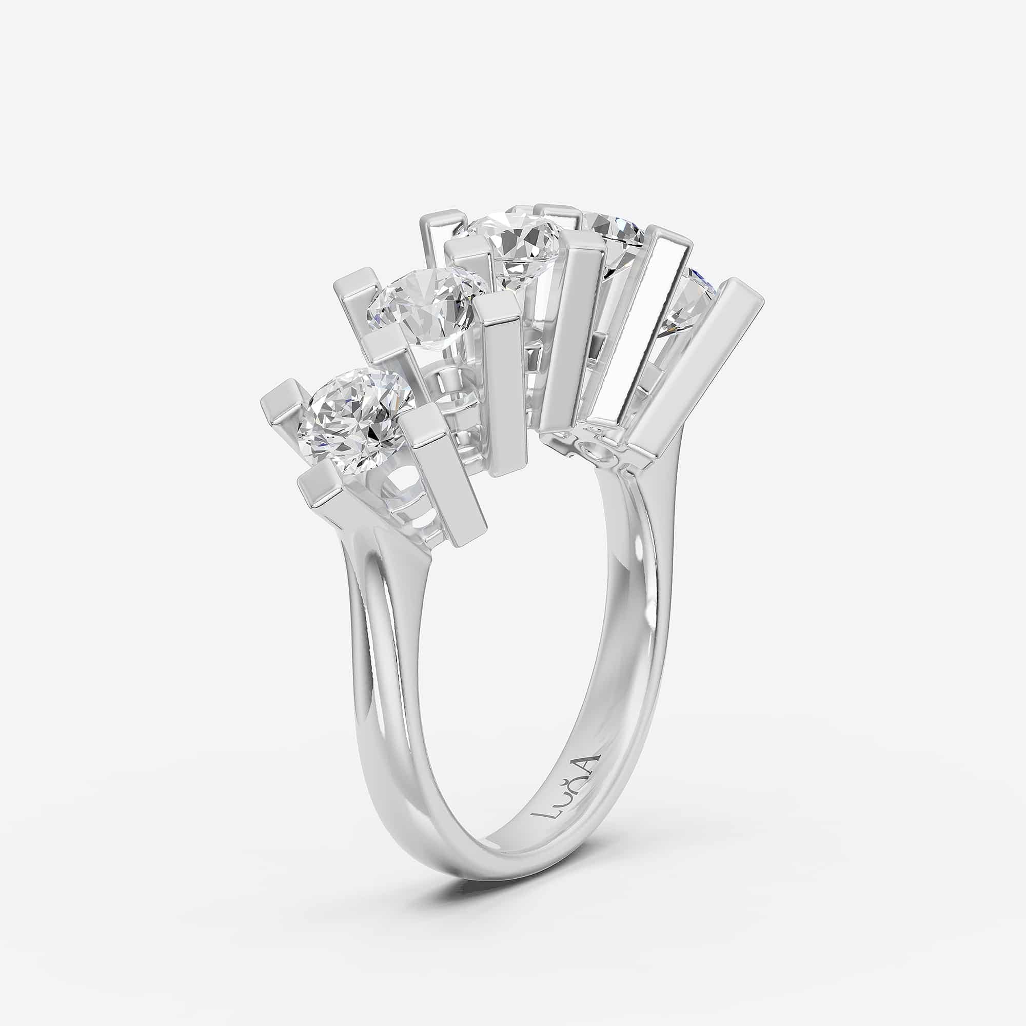 2.52 Karat HRD Sertifikalı Beştaş Pırlanta Yüzük