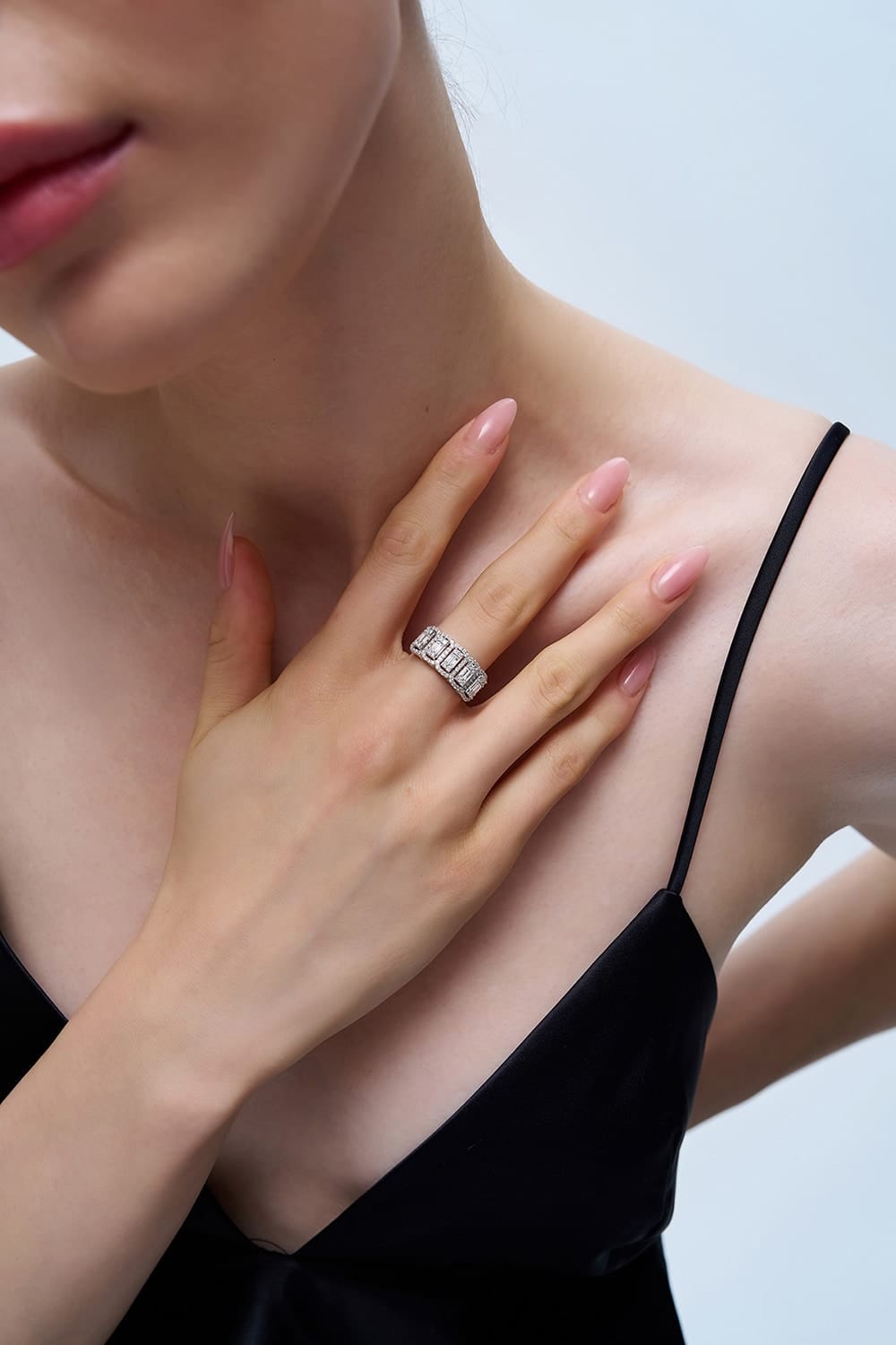 0.90 Karat IDL Sertifikalı Pırlanta Baget Yüzük