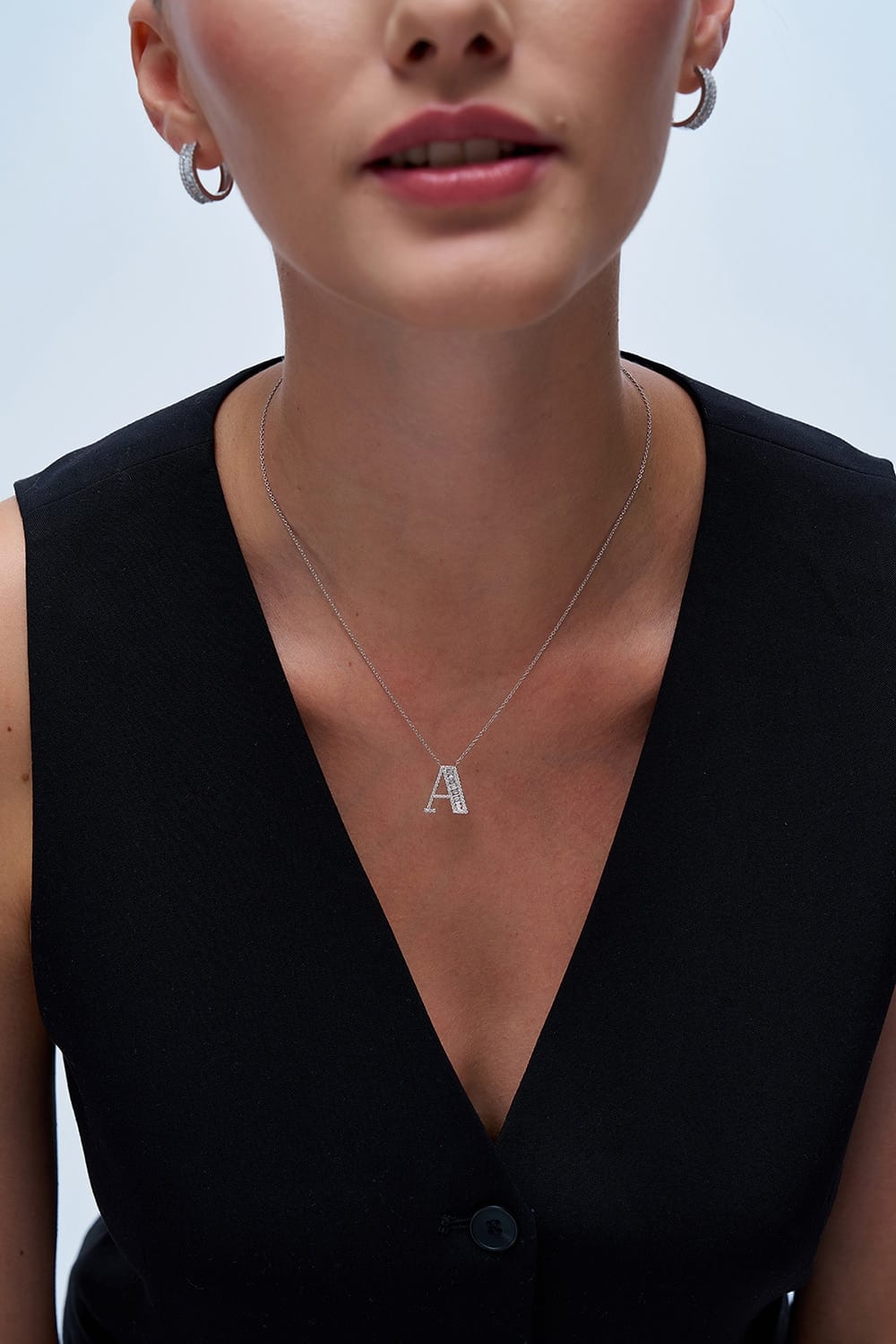 0.35 Karat IDL Sertifikalı Tasarım Pırlanta Harf Kolye