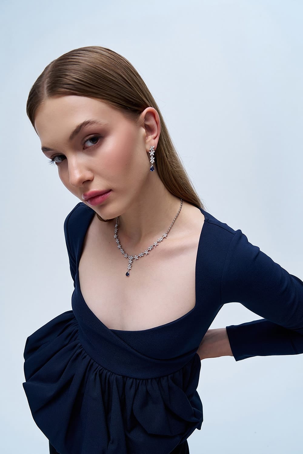 7.92 Karat IDL Sertifikalı Tasarım Pırlanta Safir Gerdanlık