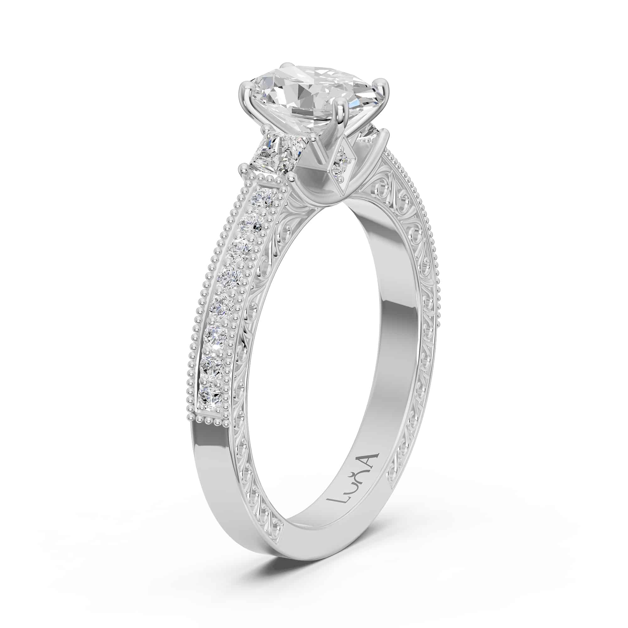 1.46 Karat HRD Sertifikalı Özel Tasarım Oval Pırlanta Yüzük