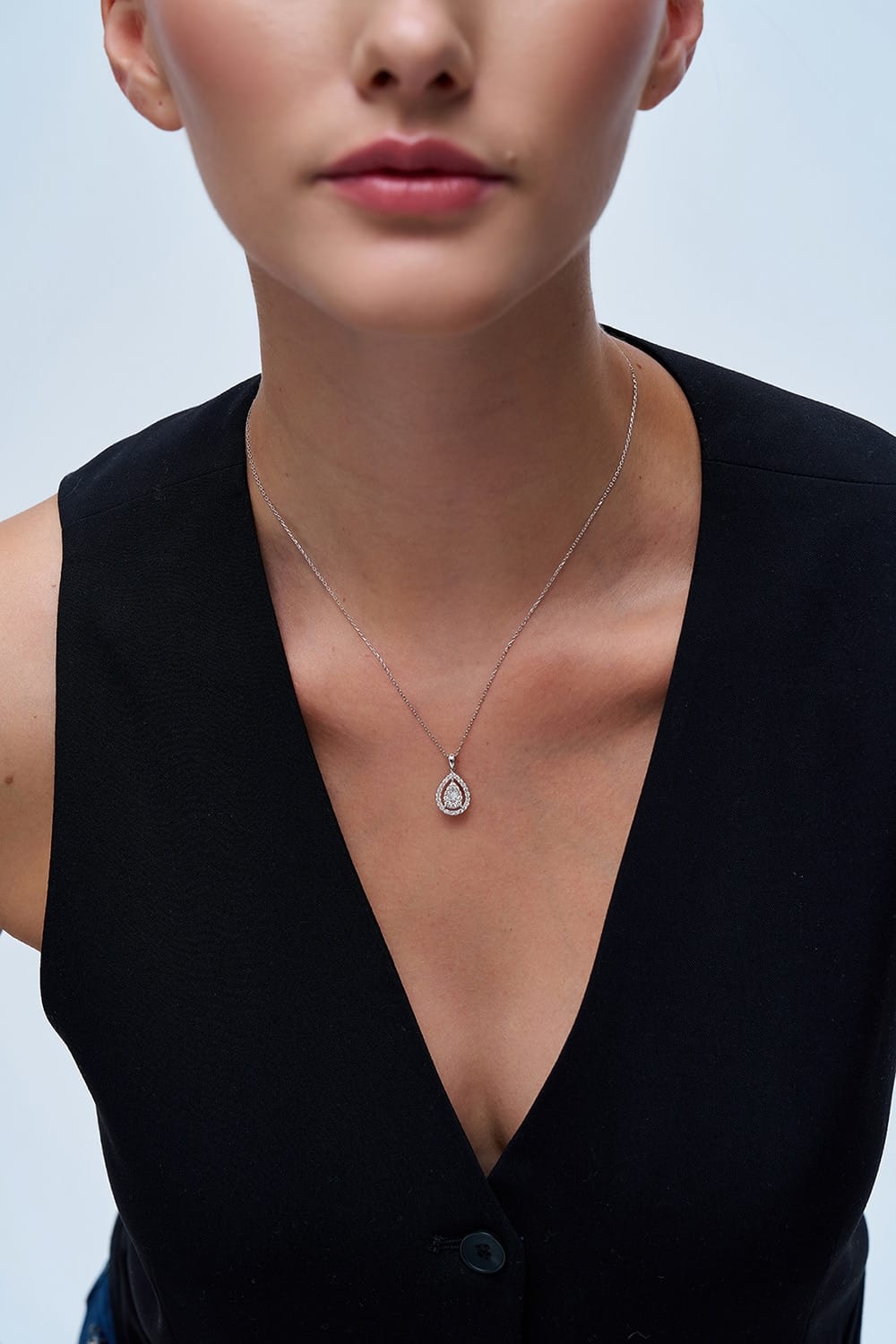 0.48 Karat IDL Sertifikalı Pırlanta Tasarım Damla Kolye