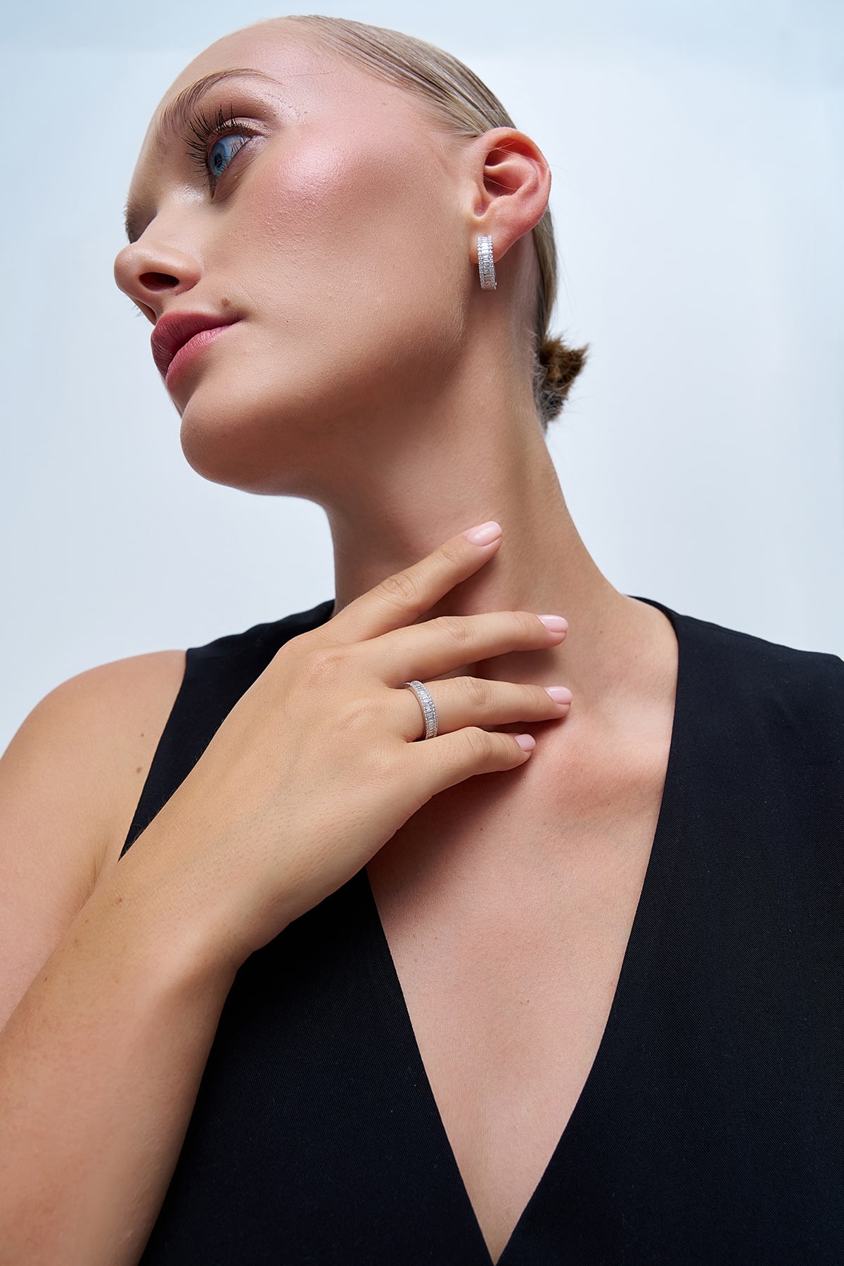 1.28 Karat IDL Sertifikalı Pırlanta Baget Küpe