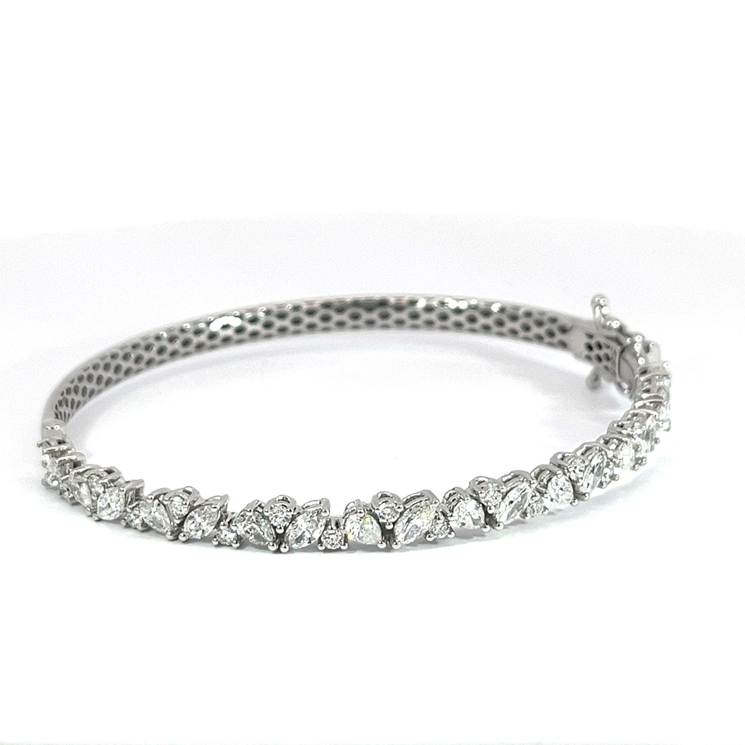 2.60 Karat IDL Sertifikalı Tasarım Pırlanta Bileklik