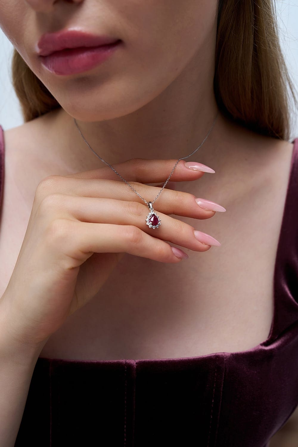 0.33 Karat IDL Sertifikalı Pırlanta Turmalin Kolye