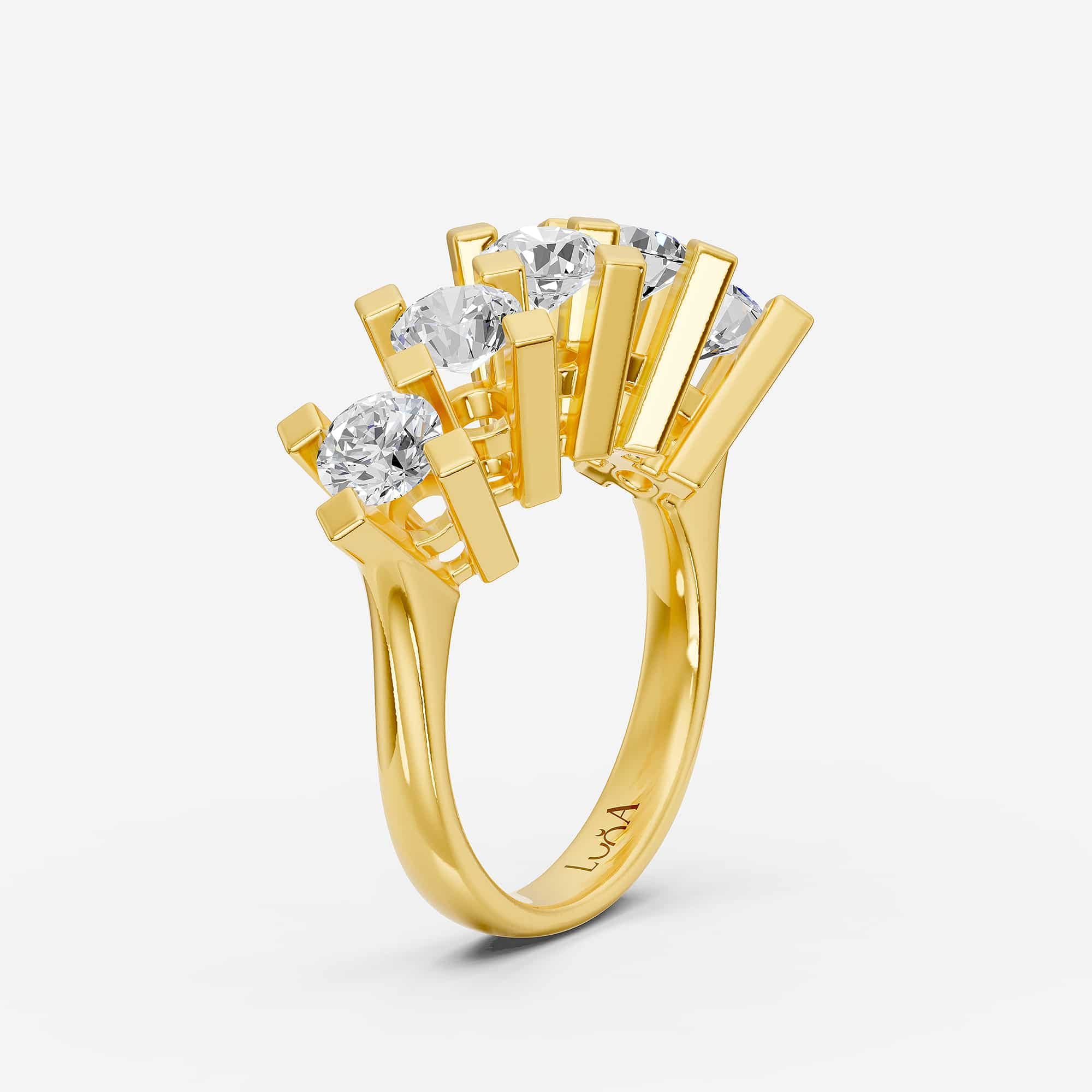 2.52 Karat HRD Sertifikalı Beştaş Pırlanta Yüzük