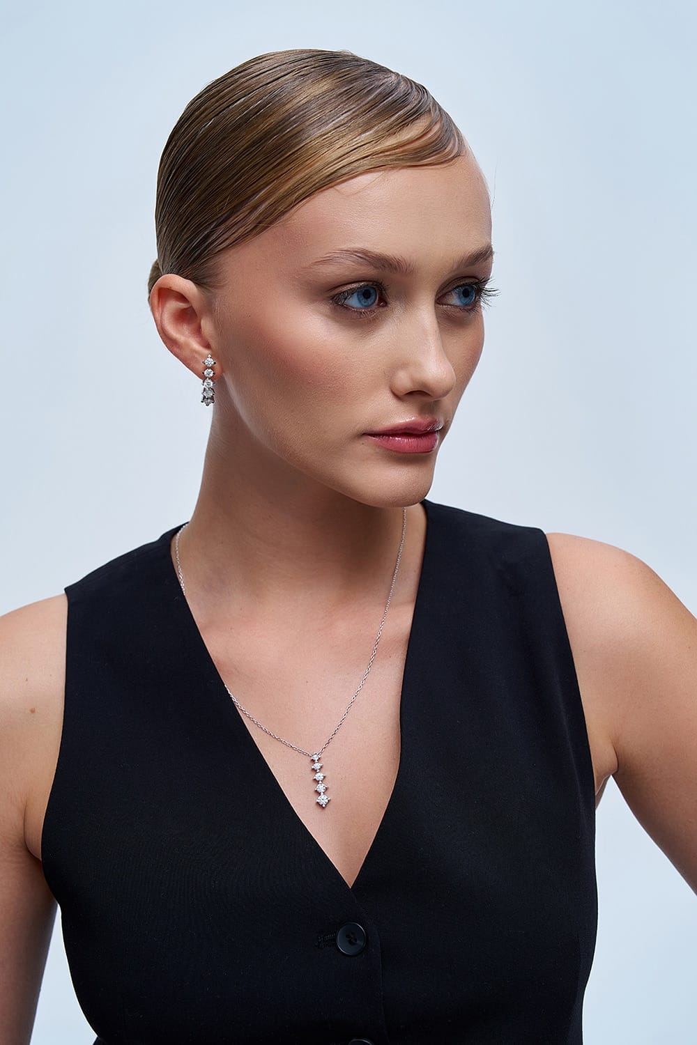 1.06 Karat IDL Sertifikalı Beştaş Pırlanta Küpe