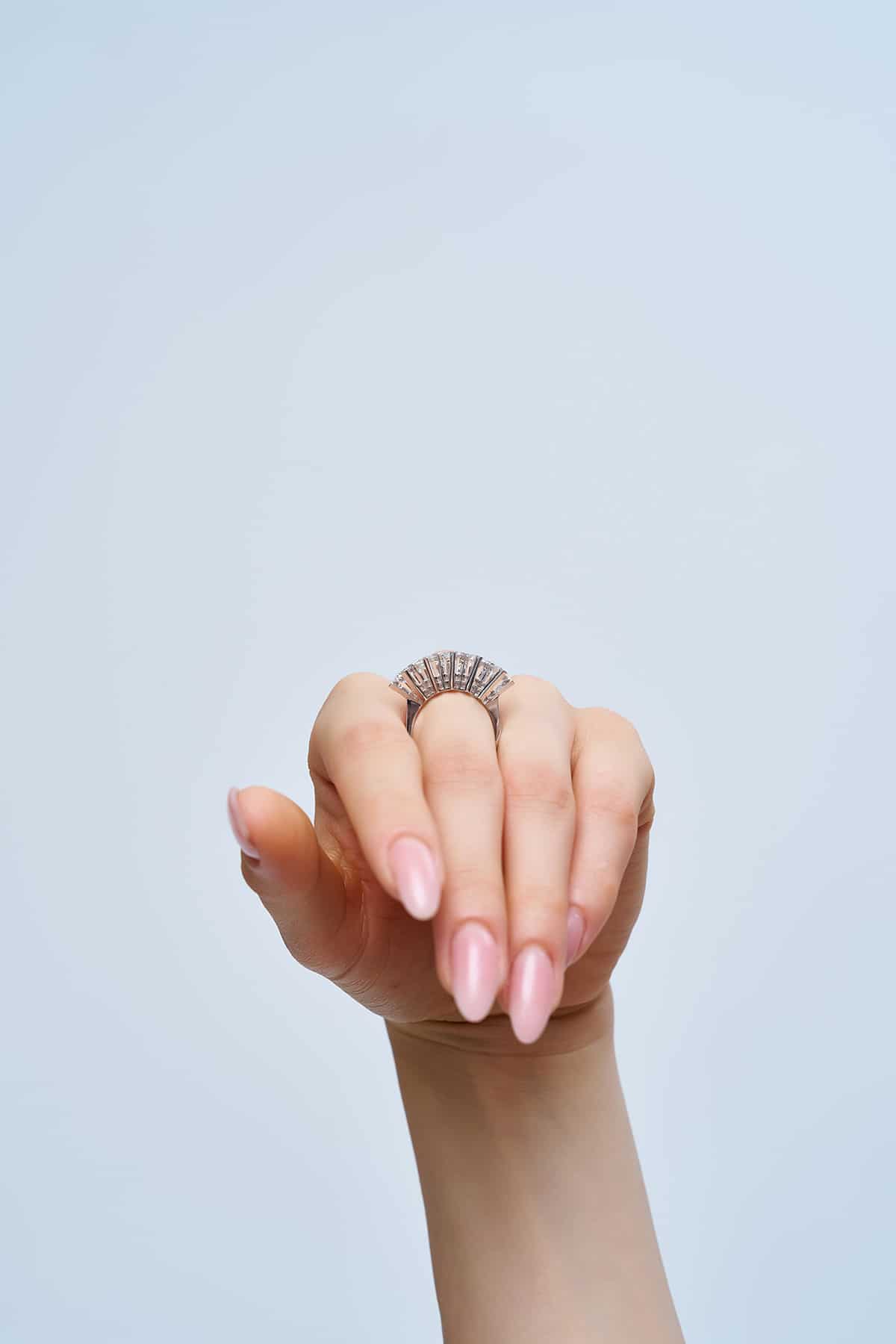 2.52 Karat HRD Sertifikalı Beştaş Pırlanta Yüzük