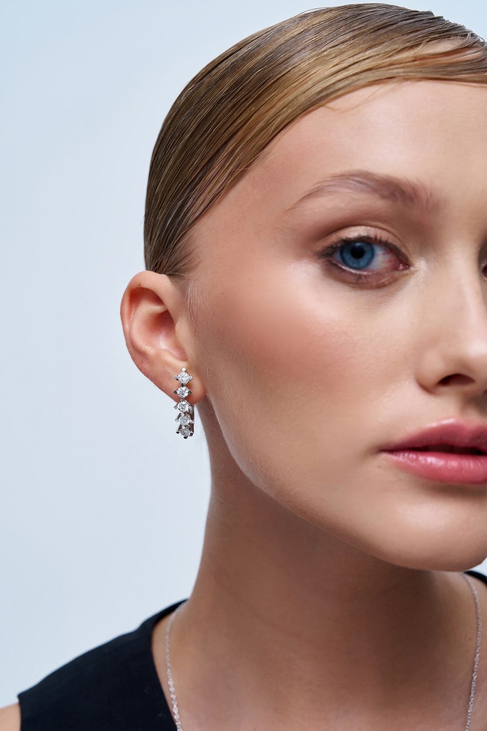 1.06 Karat IDL Sertifikalı Beştaş Pırlanta Küpe