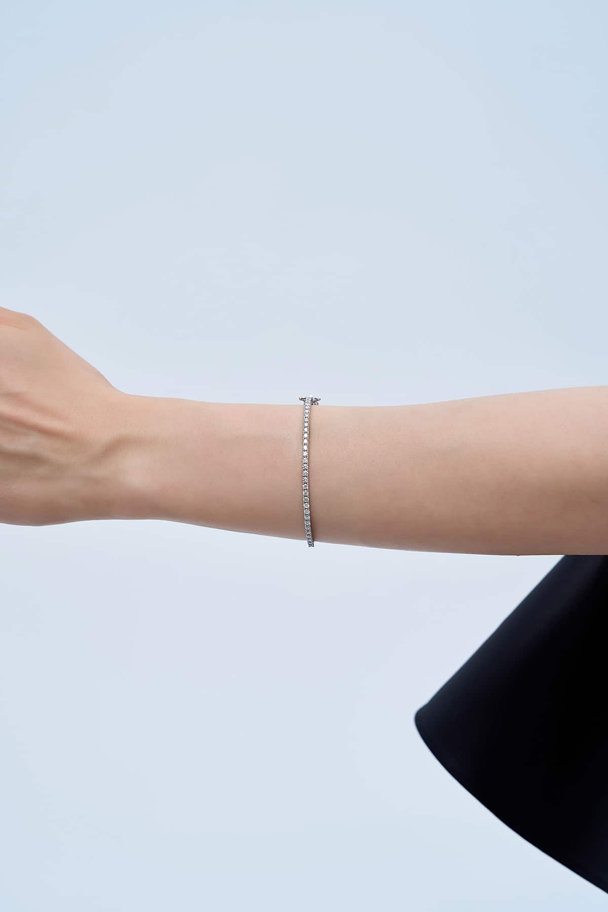 1.30 Karat IDL Sertifikalı Su Yolu Pırlanta Bileklik