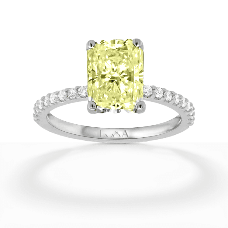 2.20 Karat IDL Sertifikalı Fancy Radiant Yüzük