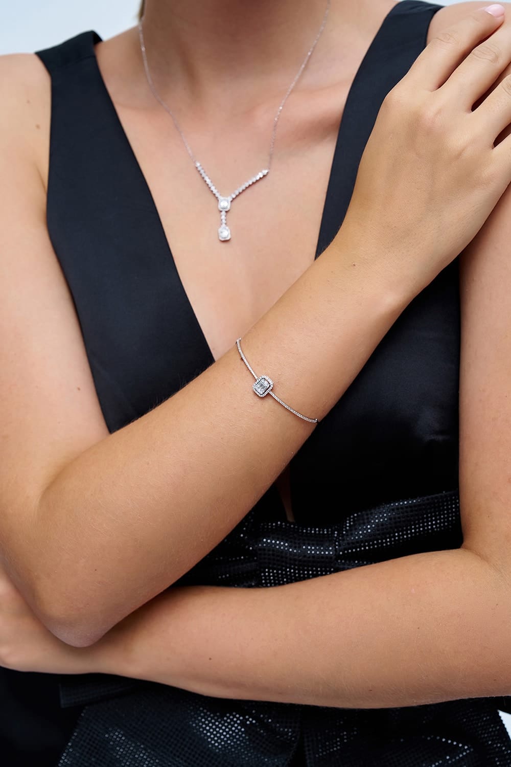 0.72 Karat IDL Sertifikalı Pırlanta Baget Bileklik