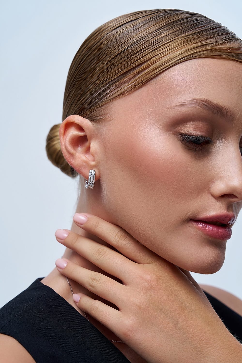 0.90 Karat IDL Sertifikalı Tasarım Pırlanta Küpe