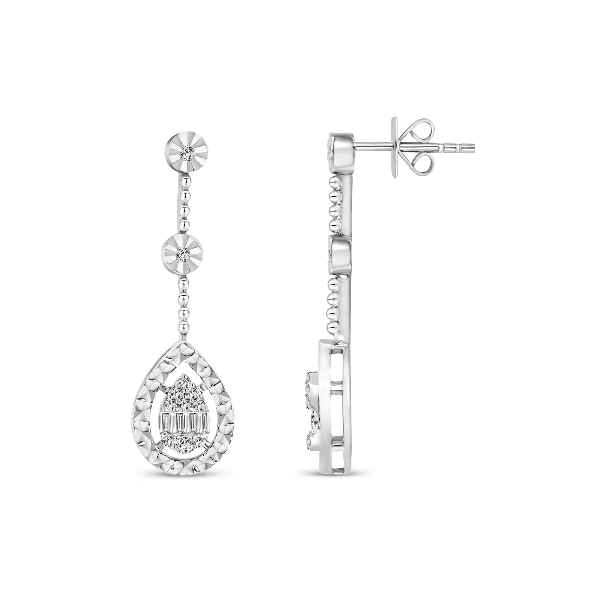 0.26 Karat Baget Pırlanta Küpe